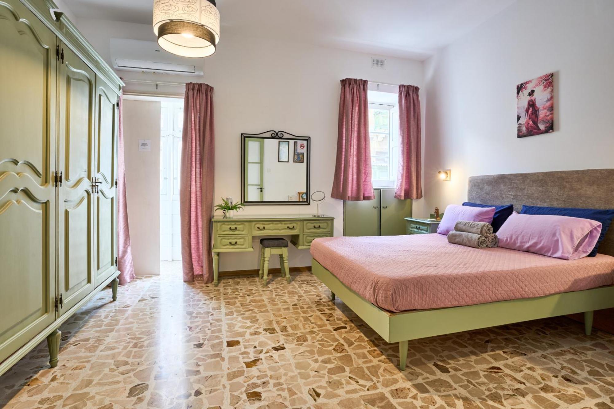 Ta' Nena Apartment In Floriana, 10 Minutes Away From Valletta Bagian luar foto