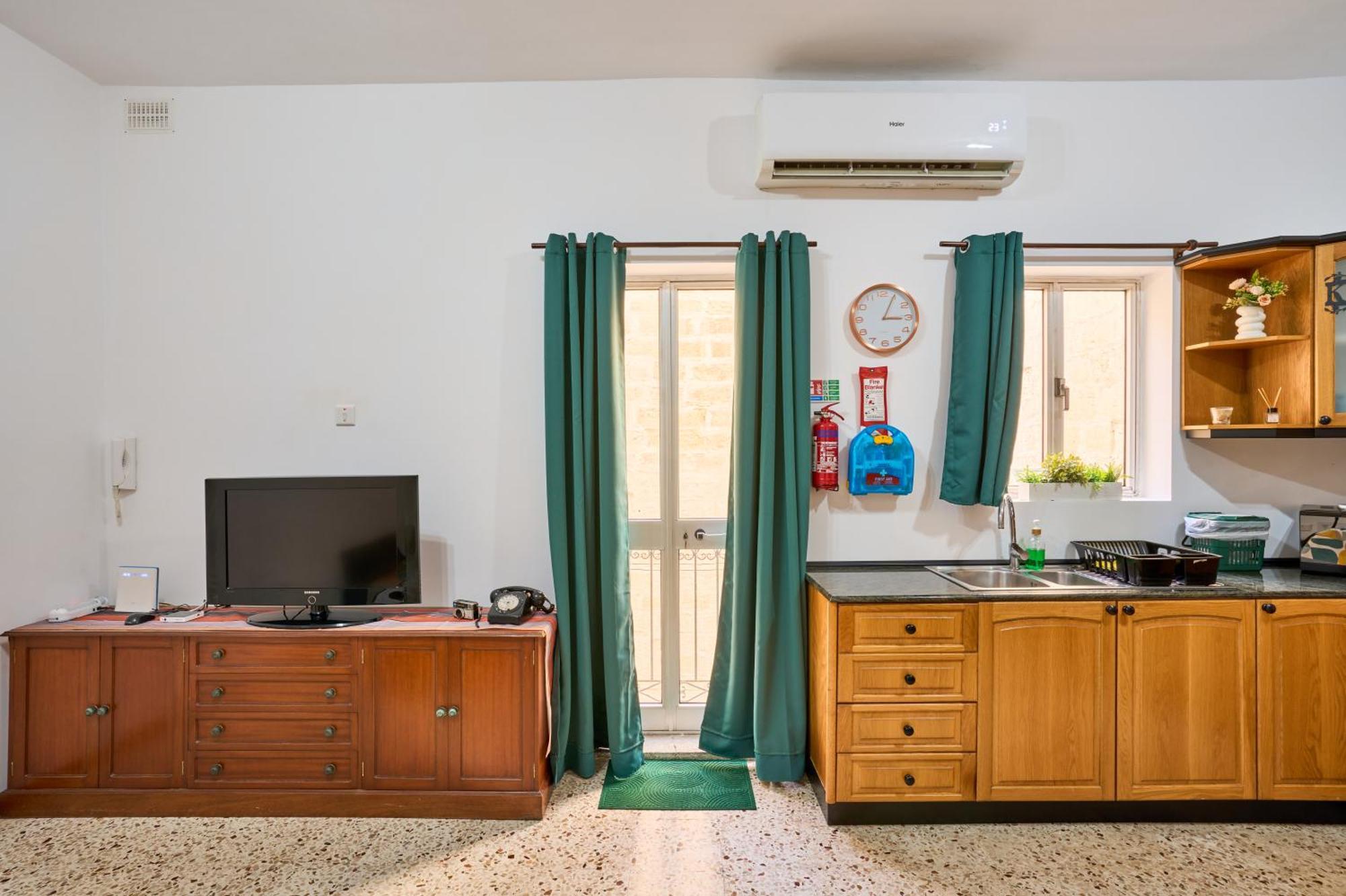 Ta' Nena Apartment In Floriana, 10 Minutes Away From Valletta Bagian luar foto