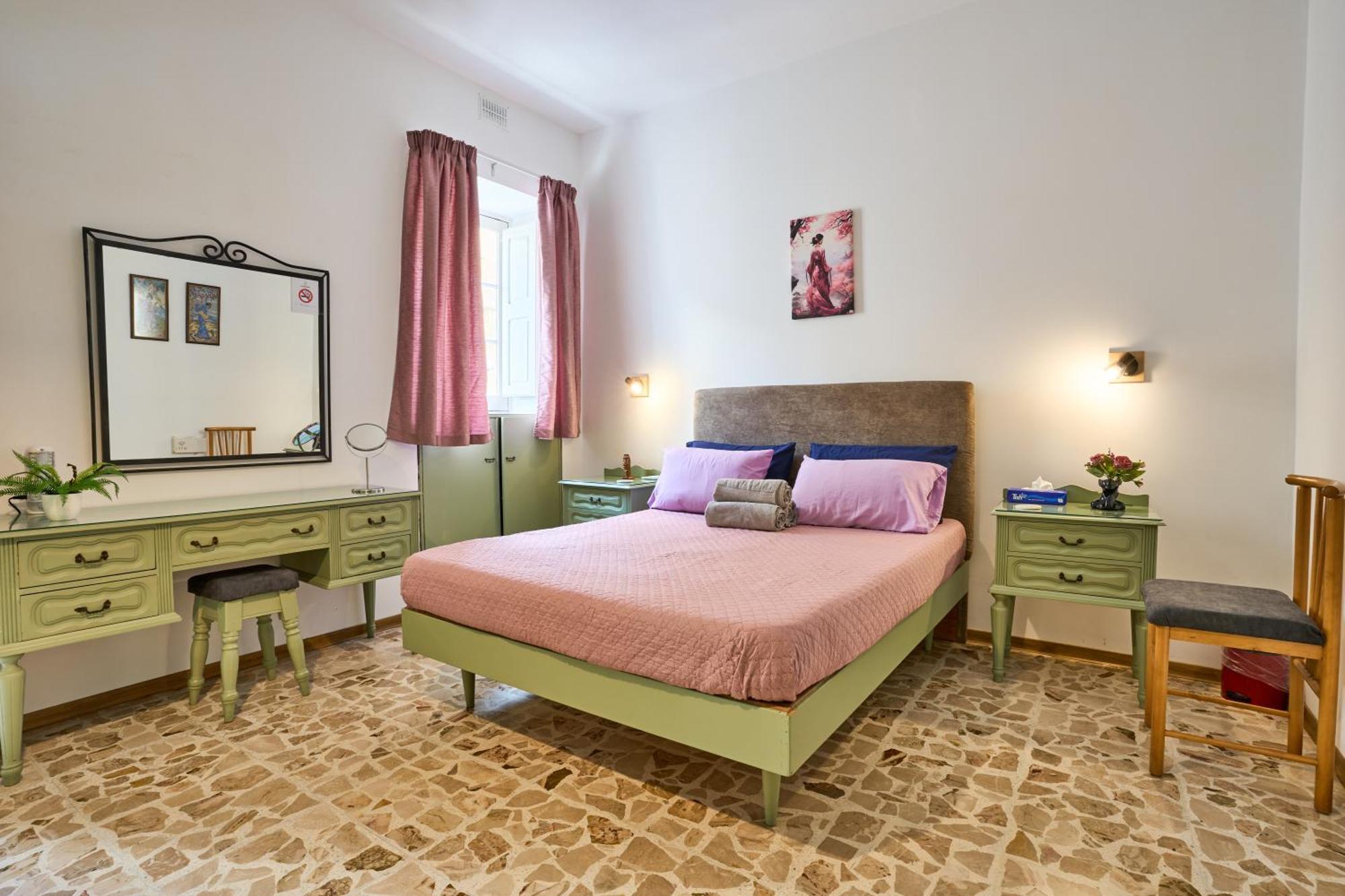 Ta' Nena Apartment In Floriana, 10 Minutes Away From Valletta Bagian luar foto