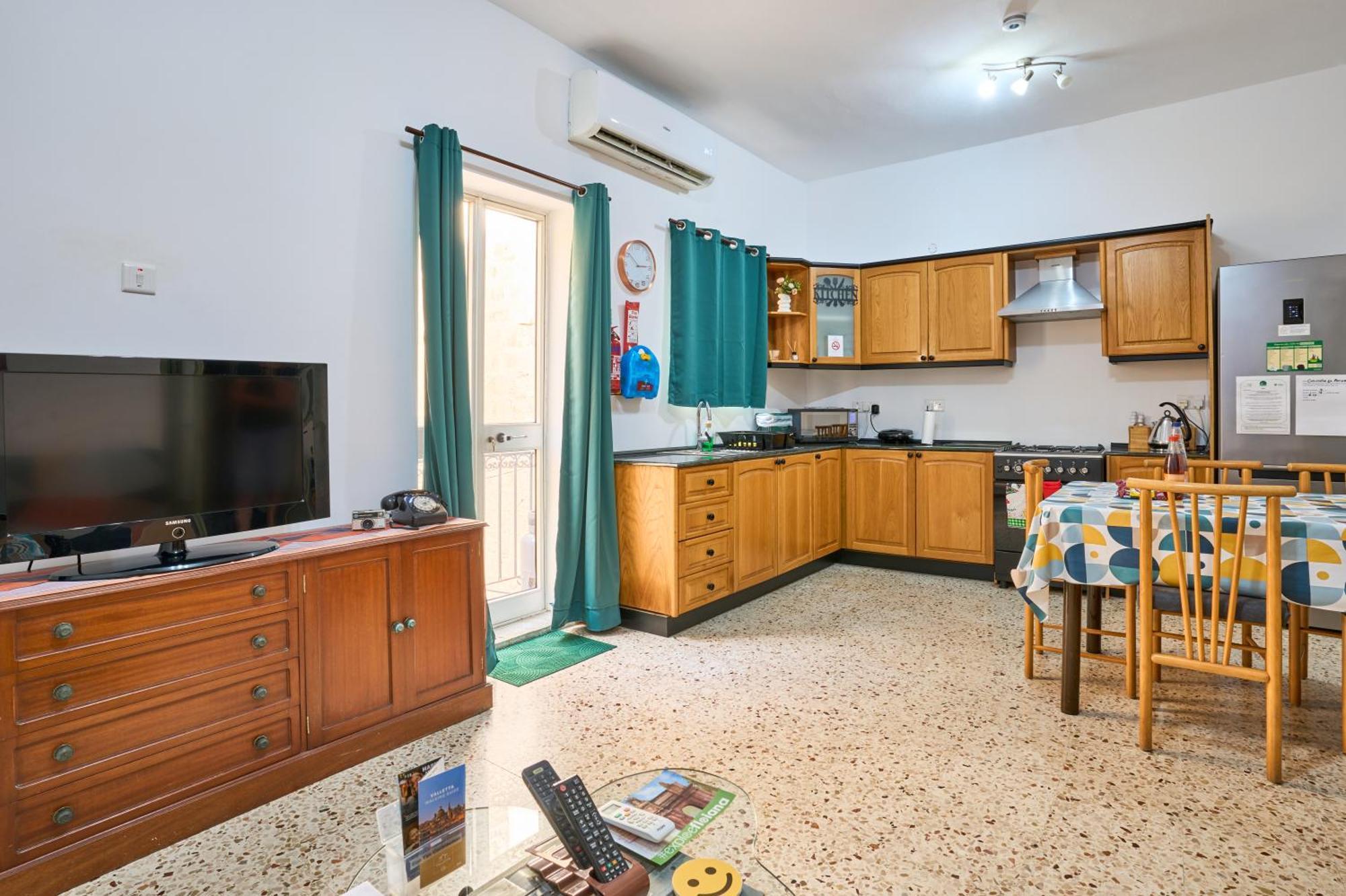 Ta' Nena Apartment In Floriana, 10 Minutes Away From Valletta Bagian luar foto